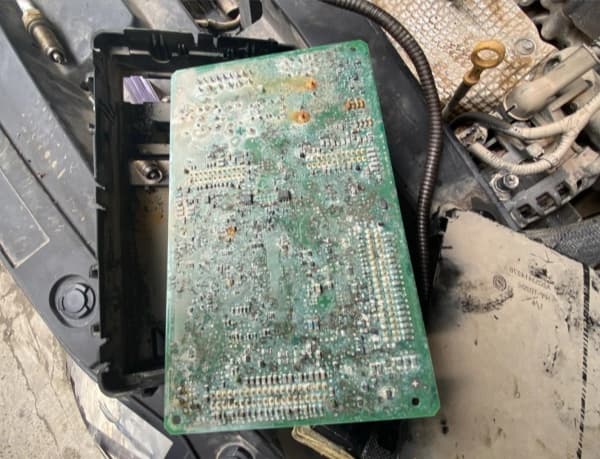 dirty PCB.jpg