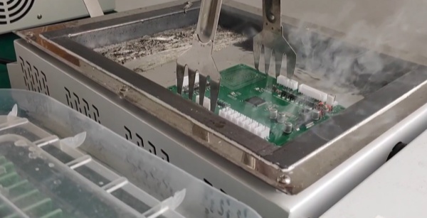 dip soldering process.jpg dip soldering process.jpg